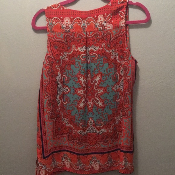 Sleeveless chiffon top with side slits. - Picture 3 of 3